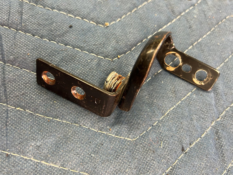 1988-1994 Chevrolet 1500 GMC Left Right Glove Box Compartment Hinge Pair #6405EM