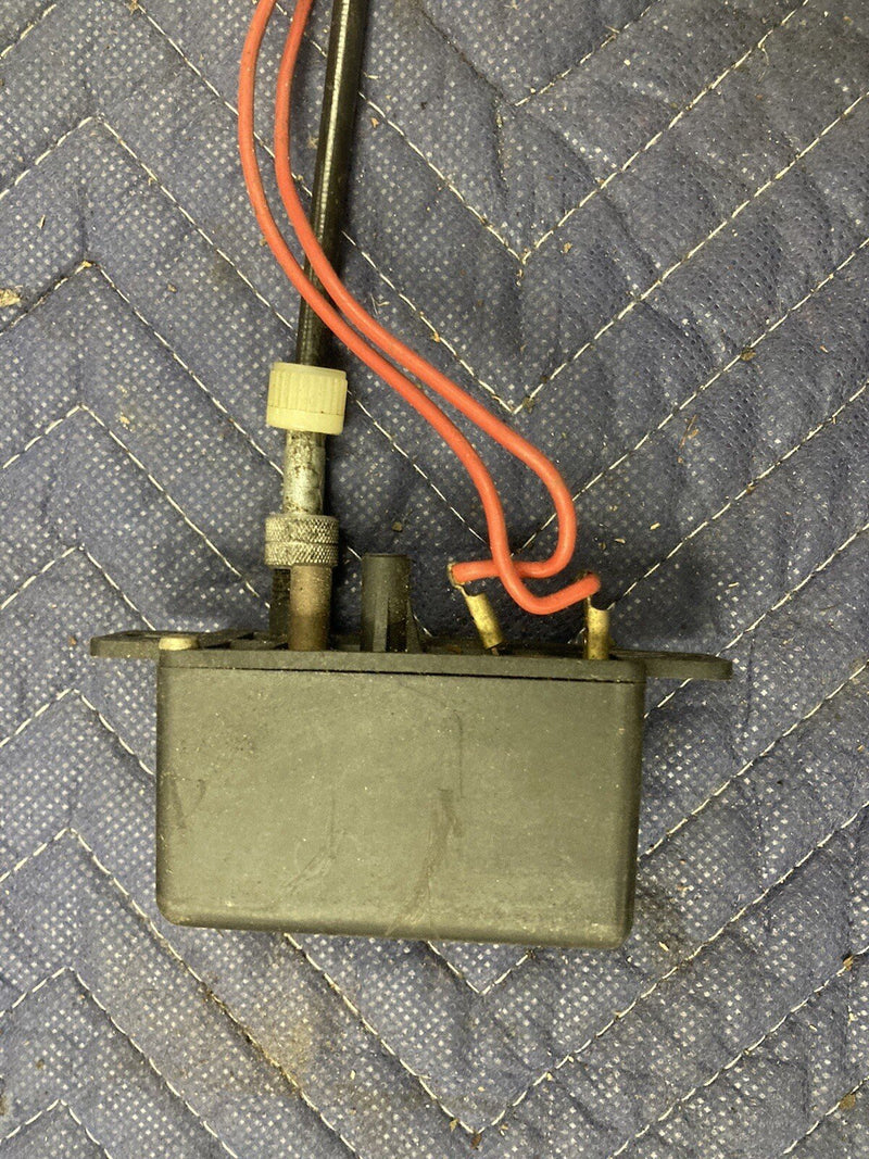 1975-1985 Volvo 242 240 244 245 Antenna Wire Junction AM FM Unit 30,000 #1652M