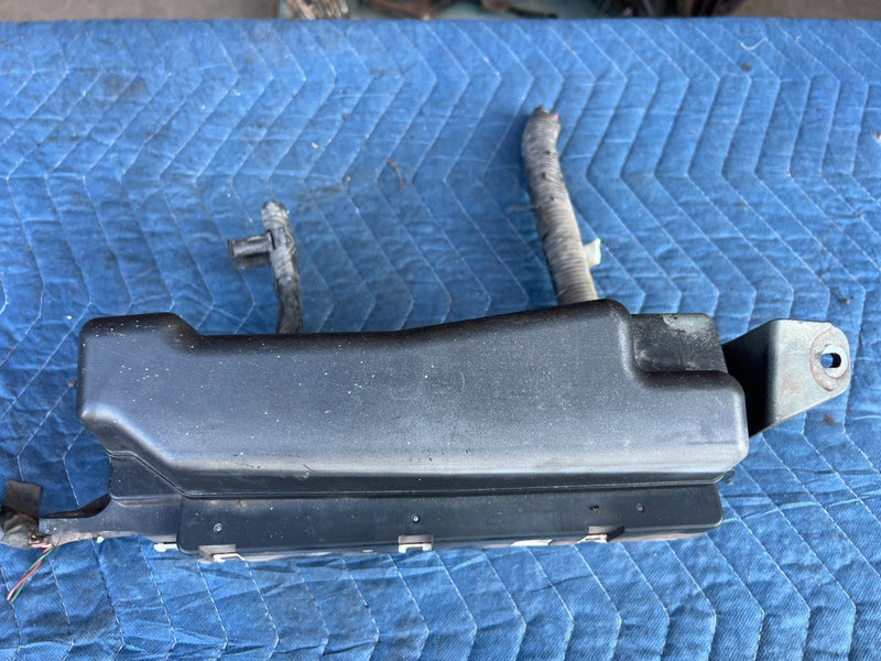 2003-2008 Toyota Corolla Cabin Dash Fuse Box Relay Junction OEM #3354EM
