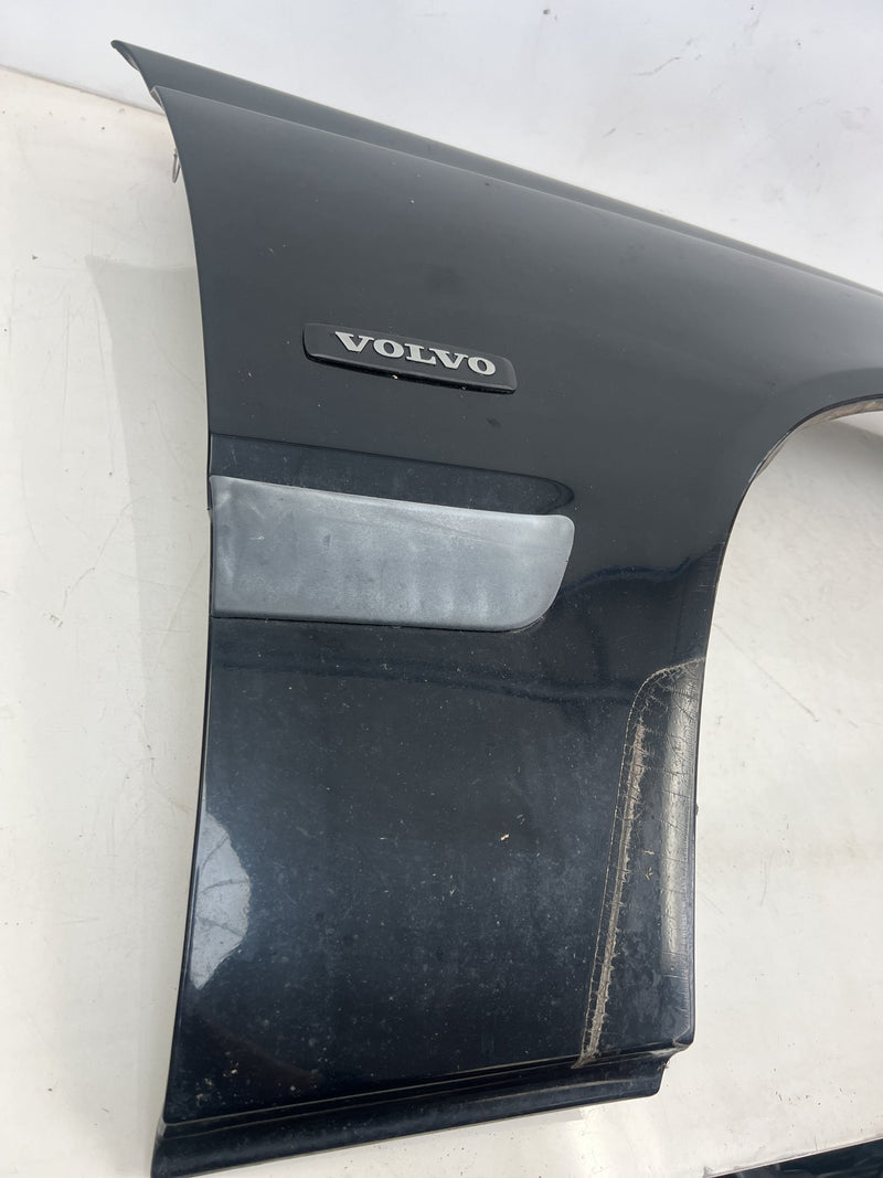 1998-2000 Volvo S70 V70 XC Front Passenger Right Fender Trim Black OEM #6902EM