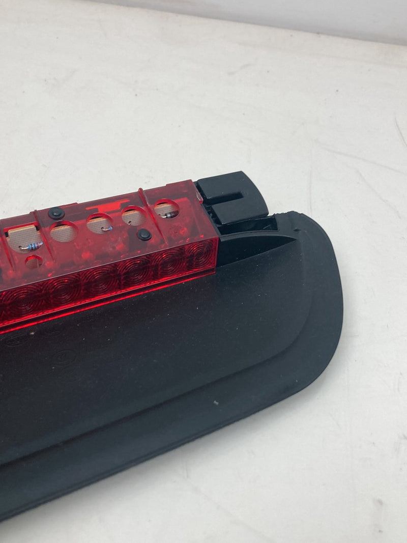 2009-2011 BMW 328i E90 Third Brake Light Center H089-508 OEM #4759M