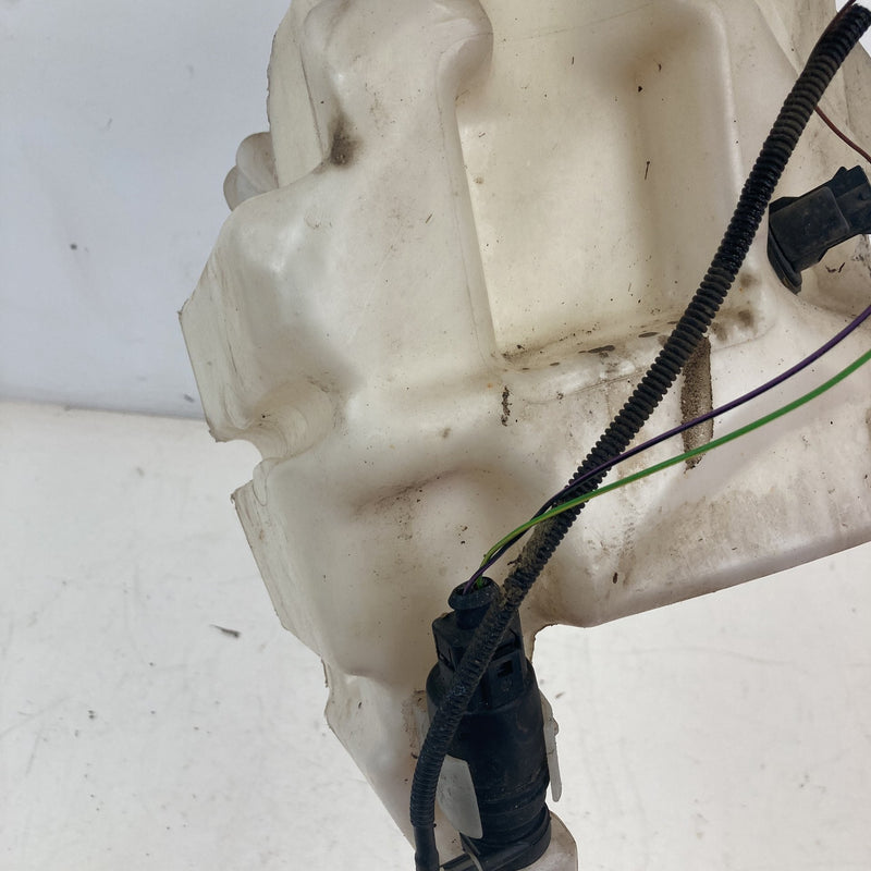 2001-2005 Volkswagen Passat Windshield Washer Reservoir Jug Tank OEM #5537M