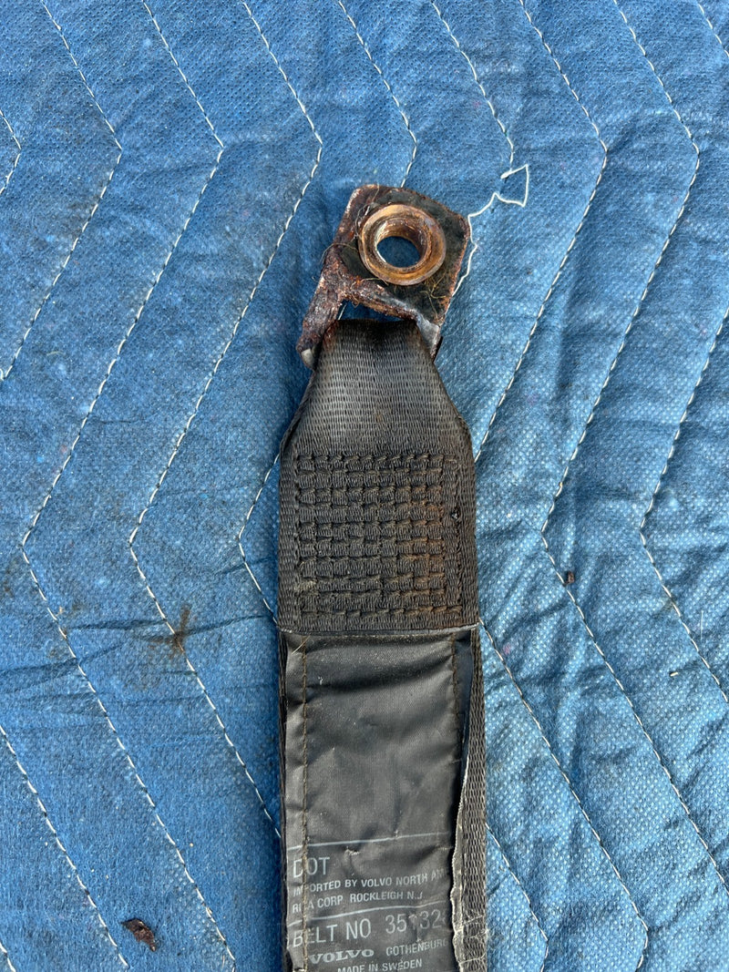 1986-1993 Volvo 240 244 Sedan Front Right RH Seat Belt Retractor OEM #4195EM