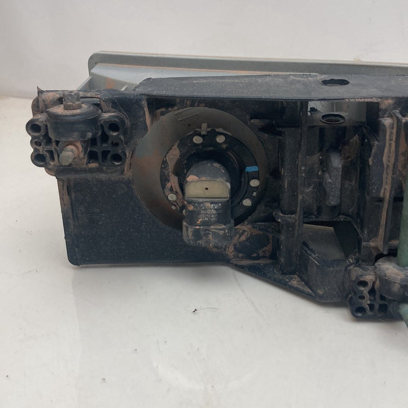 1996-1999 Chevy Silverado GMT800 Headlight Set 011796-0907 041596 0428 OE #4696M