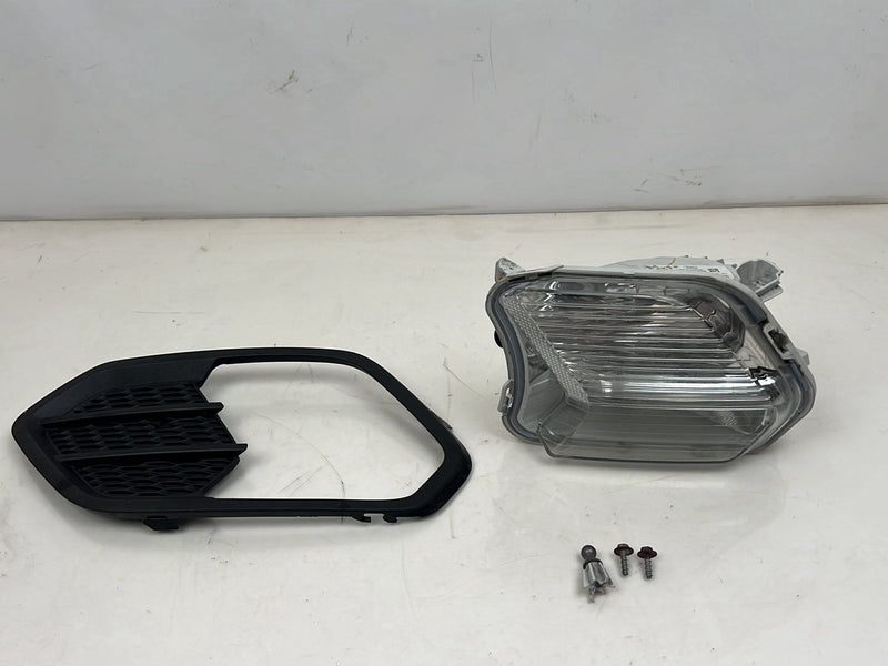 2017-2019 Ford Escape Left Fog Light Turn Signal Assembly w/ Bezel OEM #5473EM