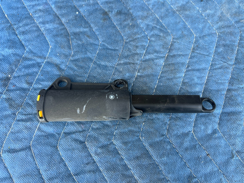 2004-2010 Toyota Sienna Glove Box Door Bumper Damper Stopper OEM #3596EM