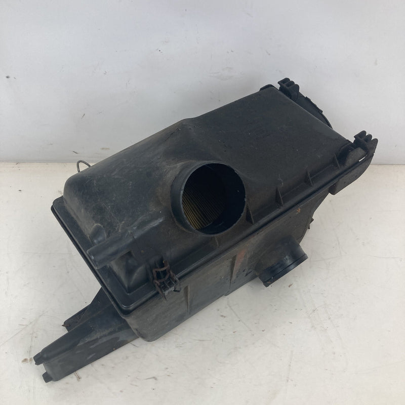 1981-1985 Volvo 240 245 Air Filter Housing Box Intake 1266791 OEM