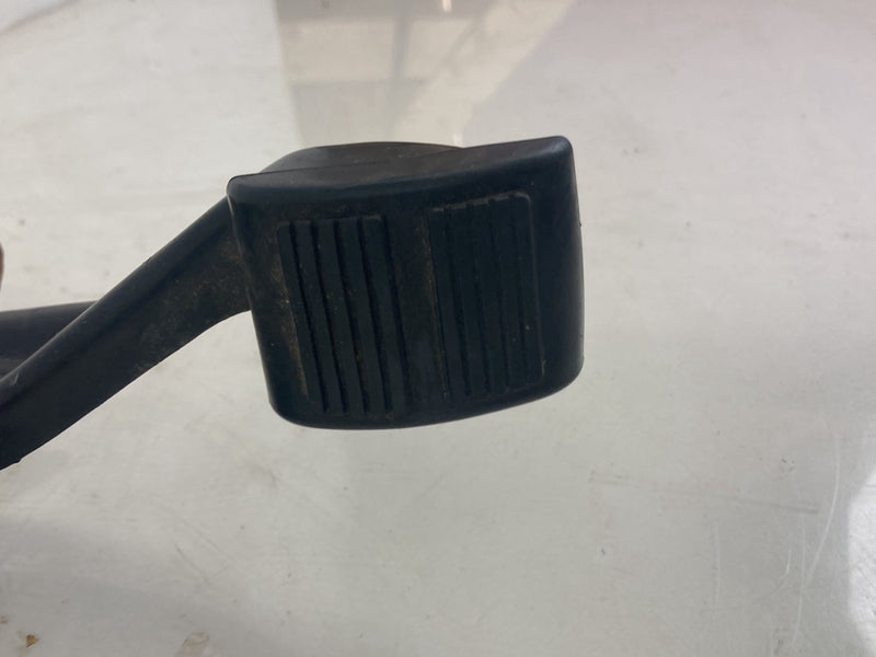 1995-1998 Chevrolet Silverado 2500 GMT400 Emergency Brake Pedal 15155147 OEM