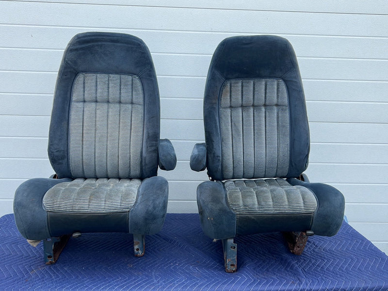 1988-1994 Chevrolet Silverado GMC Front Seat Two-Tone Blue Cloth Pair OE #5508EM