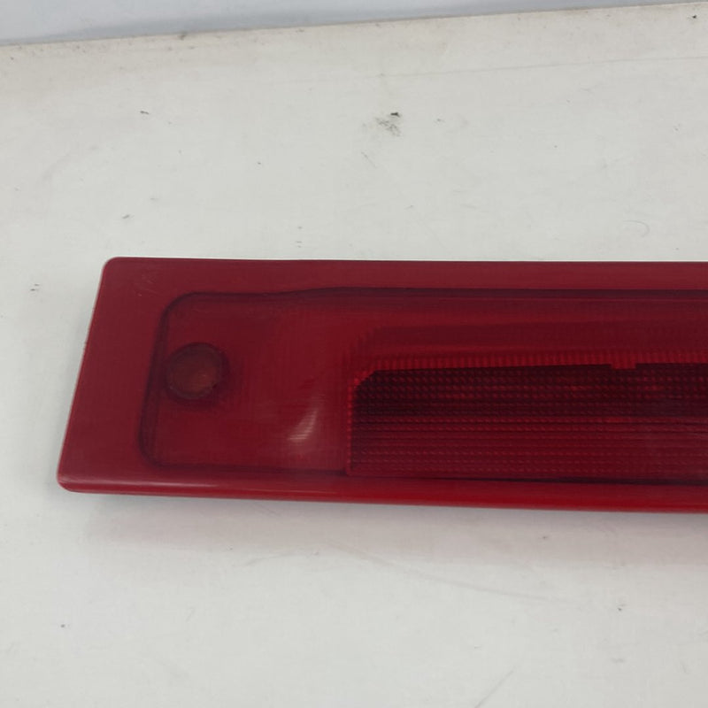 2003-2006 Volvo XC90 Center Third Brake Light Lamp Assembly 9483947 OEM #4818M