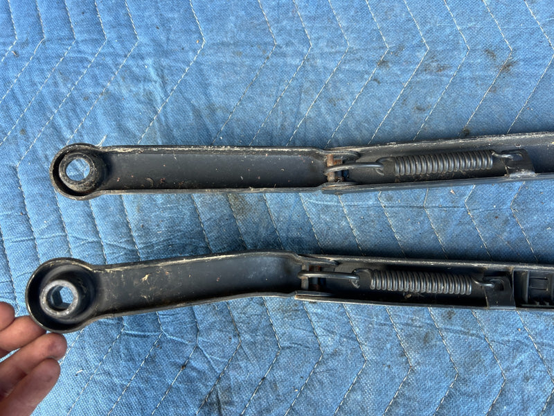 2000-2005 BMW 330xi 325xi E46 Front RH & LH Windshield Wiper Arm Pair OE #4779EM