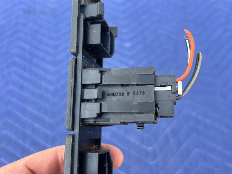 Chevrolet Silverado - Cargo Light Switch PN: 1568702 15694886