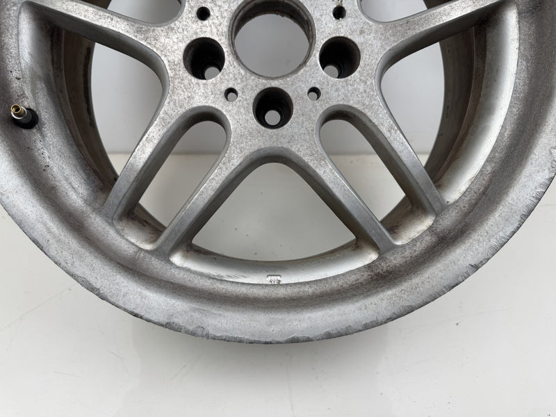 1999 BMW 540i E39 - Wheel