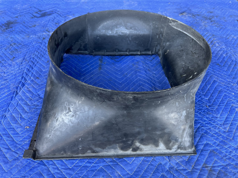 Volvo 240 - Fan Shroud PN: 463303