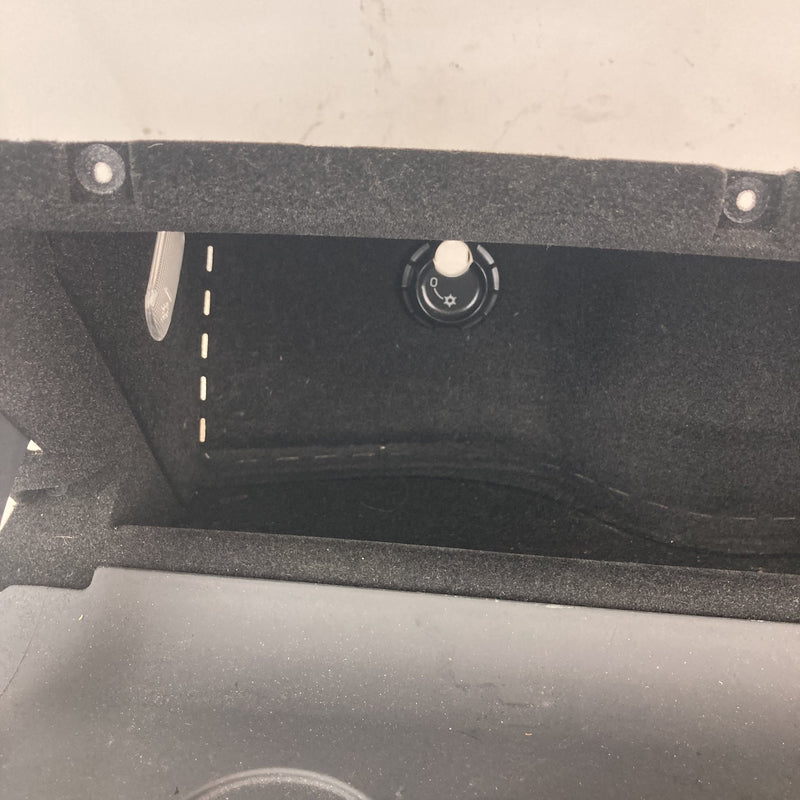 2001-2005 Volkswagen Passat Glove Box Assembly Black OEM #5557M