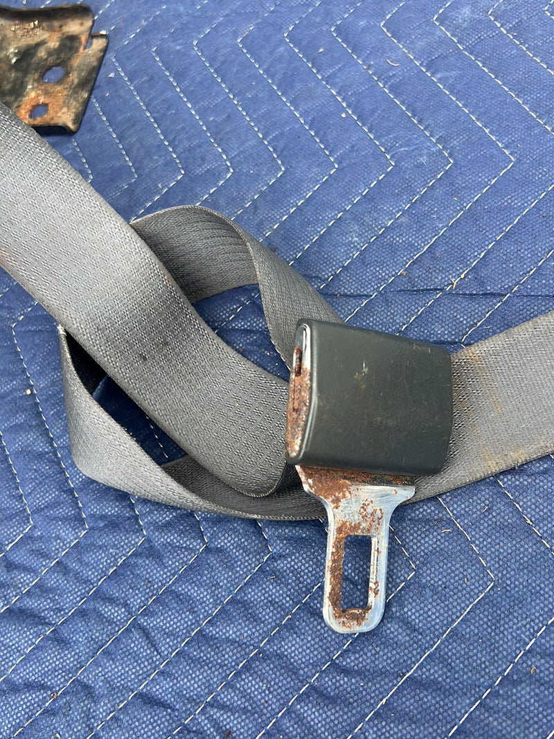 Chevrolet Silverado - Front Seat