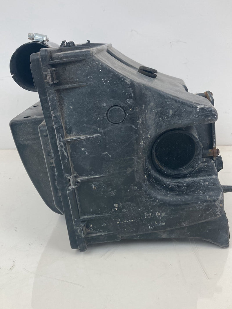 1992 Volvo 940 944 - Air Filter Box PN: 3531829