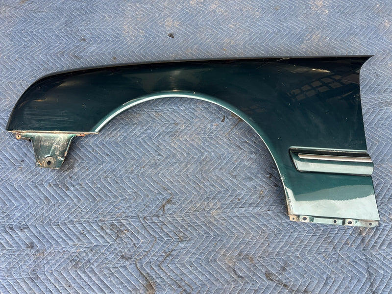 1998-2003 Mercedes W210 E320 Front Driver Left Fender Panel Green OEM #4733EM
