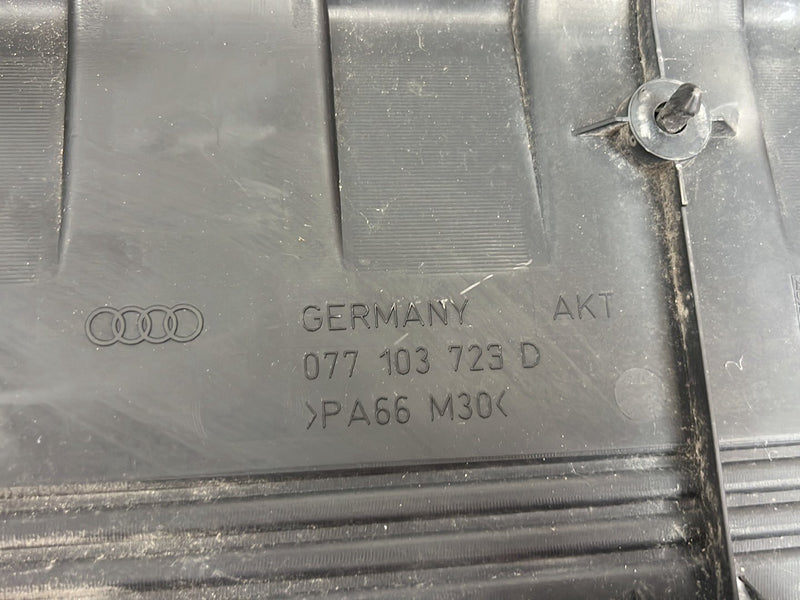 2001-2003 Audi S8 D2 A8 Engine Valve Cover Trim 077103723 OEM #6072EM