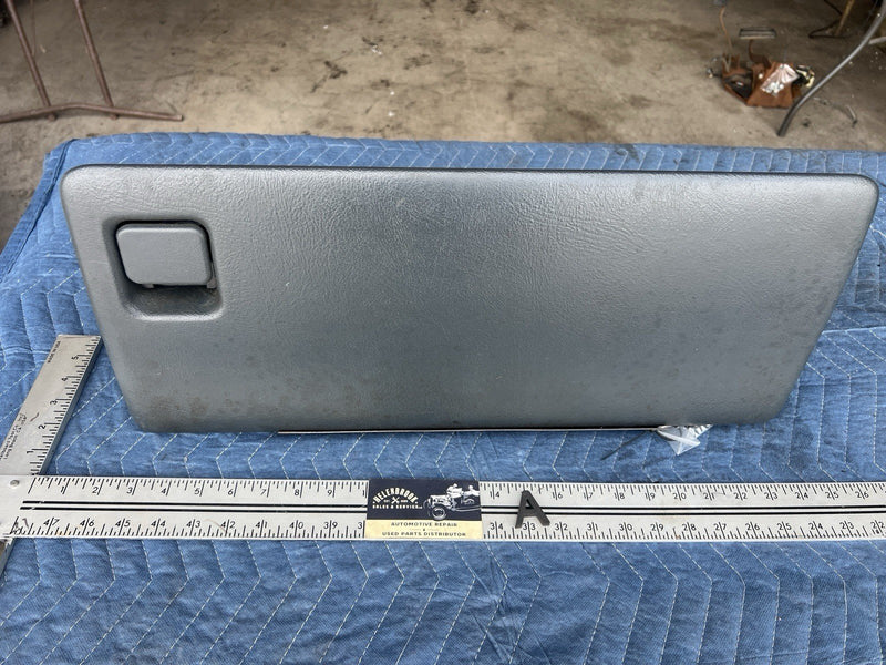 1999-2002 Chevy Silverado GM 1500 2500 Gray Glove Box Compartment OEM #1731CN