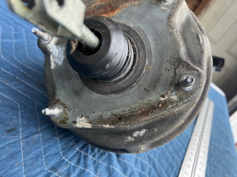 1986-1993 Volvo 240 244 245 Brake Booster & Master Cylinder Assembly OEM #4123EM