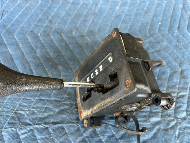 1986-1995 Mercedes 300D W124 Floor Shifter Gear Shift Knob Selector OEM #2732EM