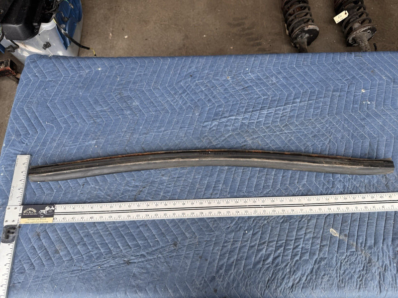 1986-1993 Volvo 240 244 245 Hood To Cowl Weatherstripping Gasket Seal OEM #4914E