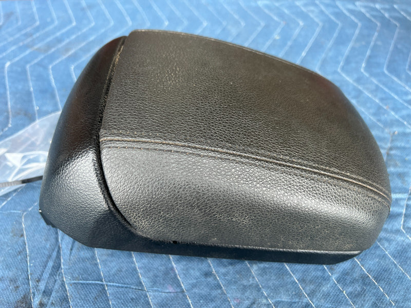 2012-2015 Chevy Cruze Front Center Console Arm Rest Top Black OEM #2203CN