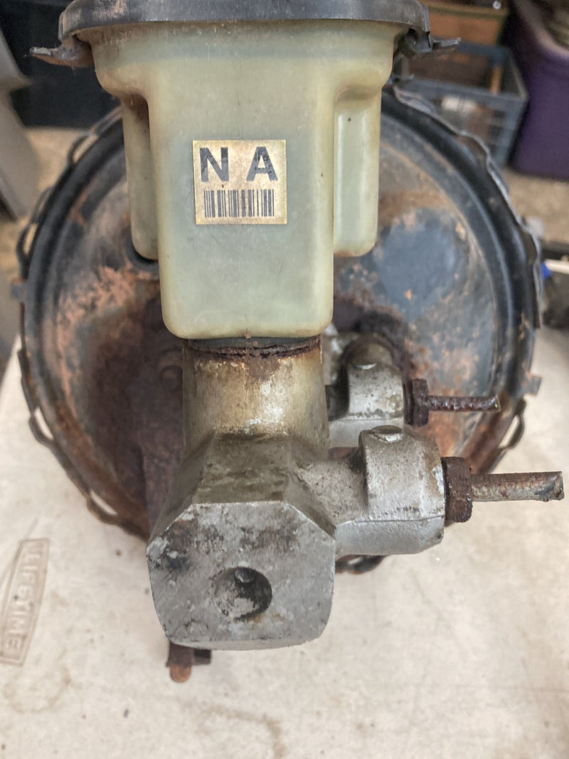 1996 Chevrolet Silverado GMT800 - Brake Booster Master Cylinder