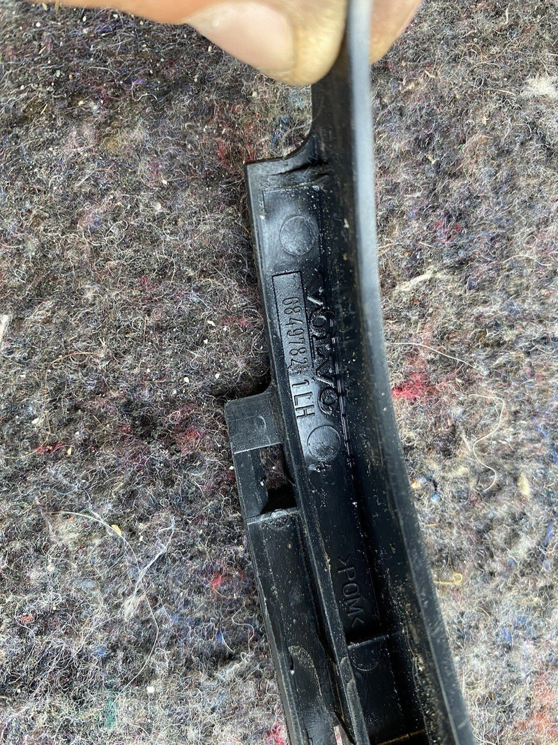 98-00 Volvo V70R V70 Rear Left & Right Rear Hatch Hinge Trim Wire Cover #1640E