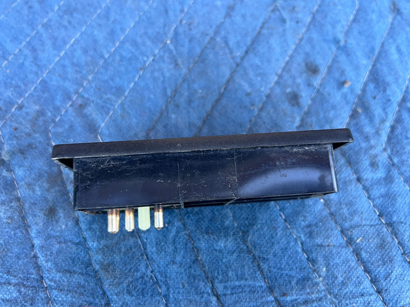 1986-1993 Volvo 240 244 245 Front Passenger RH Window Control Switch OEM #4392EM