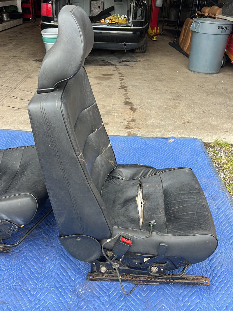 1990-1992 Volvo 740 745 940 Front Left Right Seat Pair Black Leather OEM #5998EM