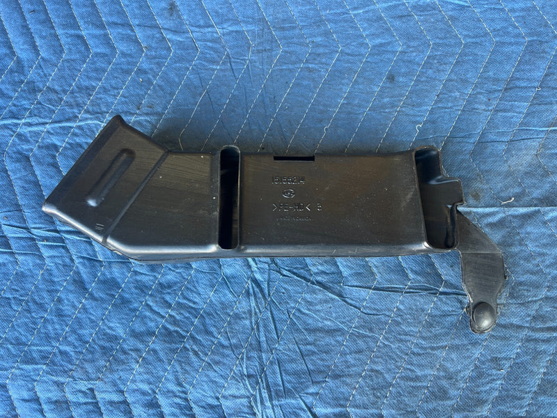 1999-2002 Chevy Silverado GM 1500 2500 Driver Dash Air Duct Tube OEM #1824CN