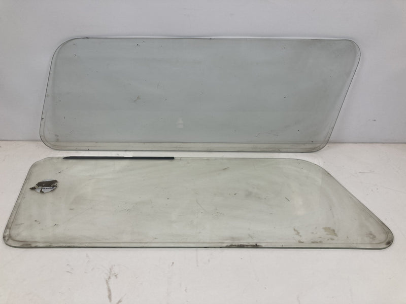 1963 Volvo 122 - Rear Quarter Glass Left