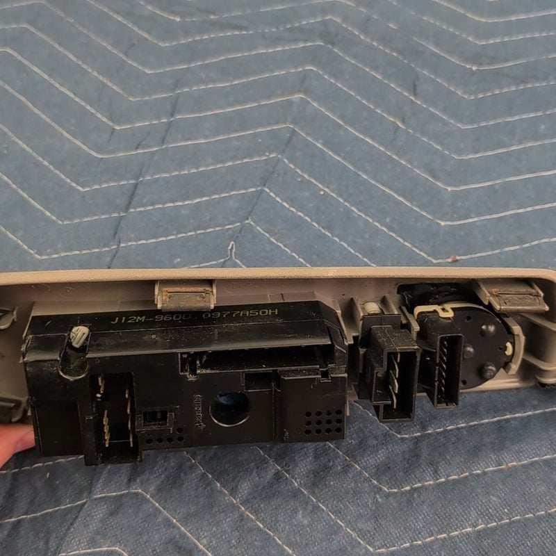 1995-2000 Chevy Silverado 1500 Power Window Switch LH Master Gray 15724547