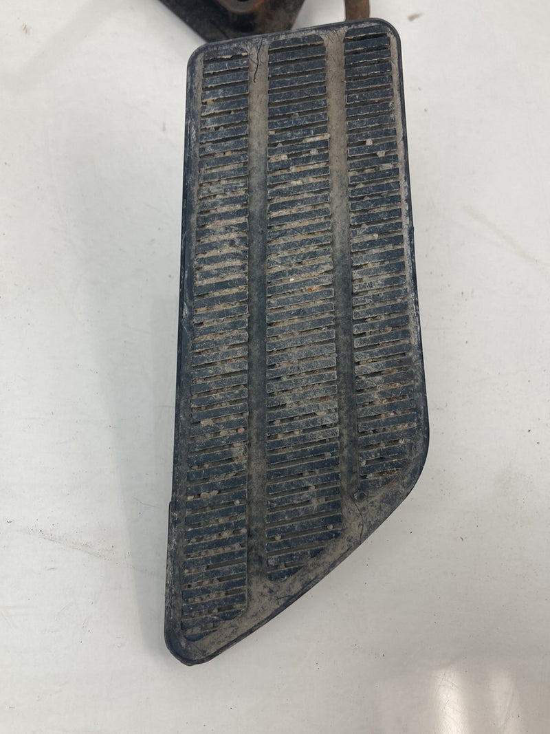 1988 Chevrolet Silverado 1500 GMT400 - Gas Pedal PN: 14036108