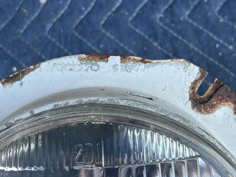 1973 Volvo 140 142 - Headlight Set PN: 686437