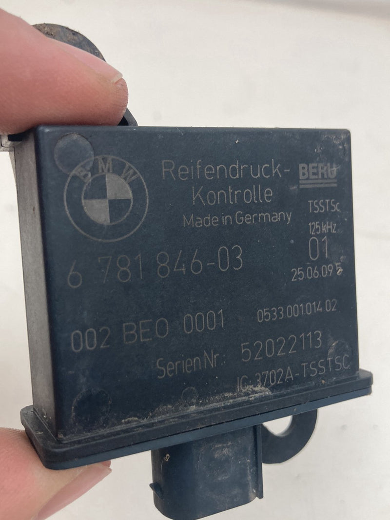 2009 BMW 328i E90- TPMS Module PN: 6781846-03