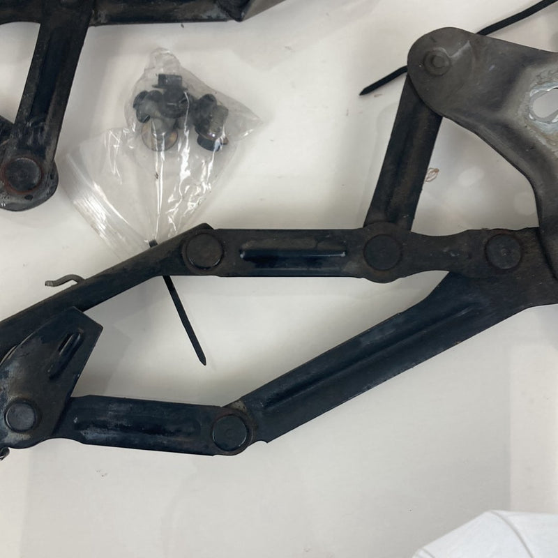 1992 Volvo 940 944 - Hood Hinge Pair