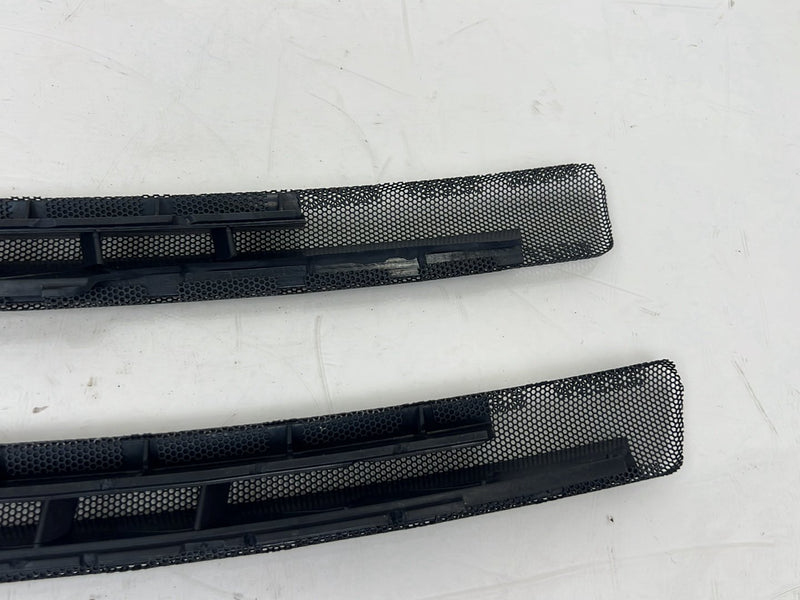 2004-2007 Volvo S60R V70R Windshield Dash Defroster Vent Grille Trim OEM #5748EM