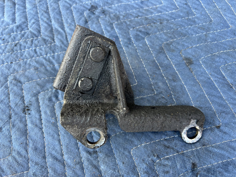 1978 Volvo 240 242 - Transmission Mount