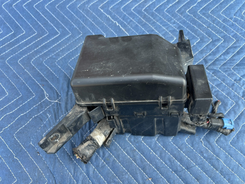 2010-2013 Suzuki SX4 Hatchback Engine Bay Main Fuse Box Panel OEM #1304CN