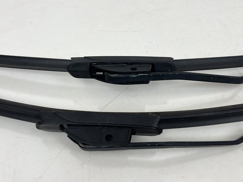 2004-2007 Volvo S60R V70R Front Left & Right Windshield Wiper Arm Pair OEM #5820EM