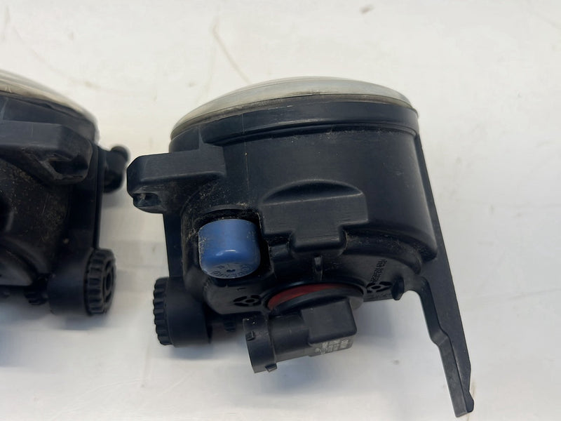 2006 BMW X5 E53 - Fog Light Pair PN: 63176920885