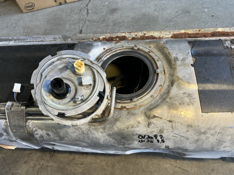 1998-2003 Jaguar XJR XJ8 4.0L Supercharged Gas Fuel Tank & Twin Pumps OEM #4571E