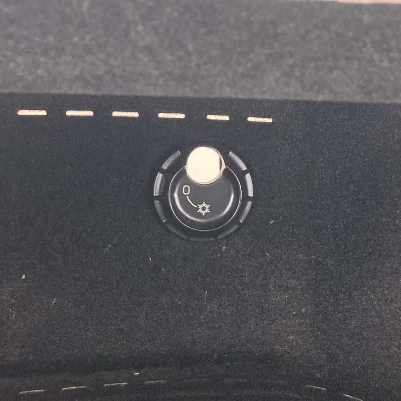 2001-2005 Volkswagen Passat Glove Box Assembly Black OEM #5557M