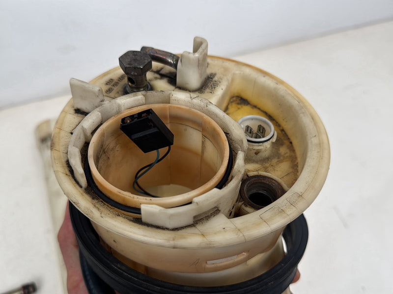 1996-2003 Audi S8 D2 Fuel Pump 4D0298087B/D24D0298133C/4D0906091C/405052002001Z OEM