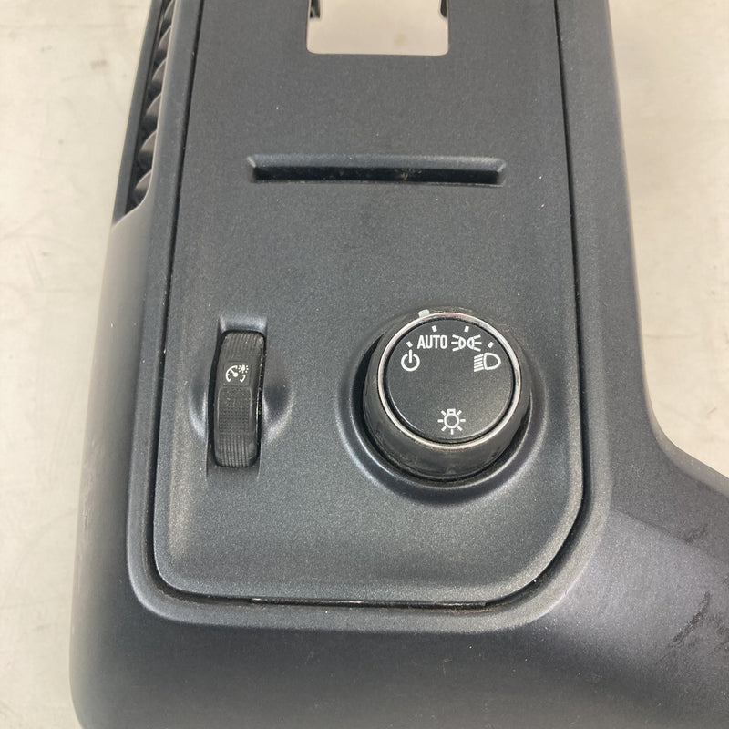 2014-2018 Chevy Silverado Headlamp Switch 2318780551971591 23103889 OEM #5590M