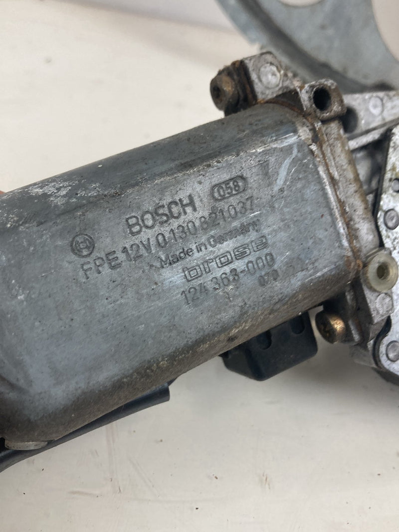 1986-93 Volvo 240 244 Window Regulator Passenger Front Bosch 1315020 OEM #4875M