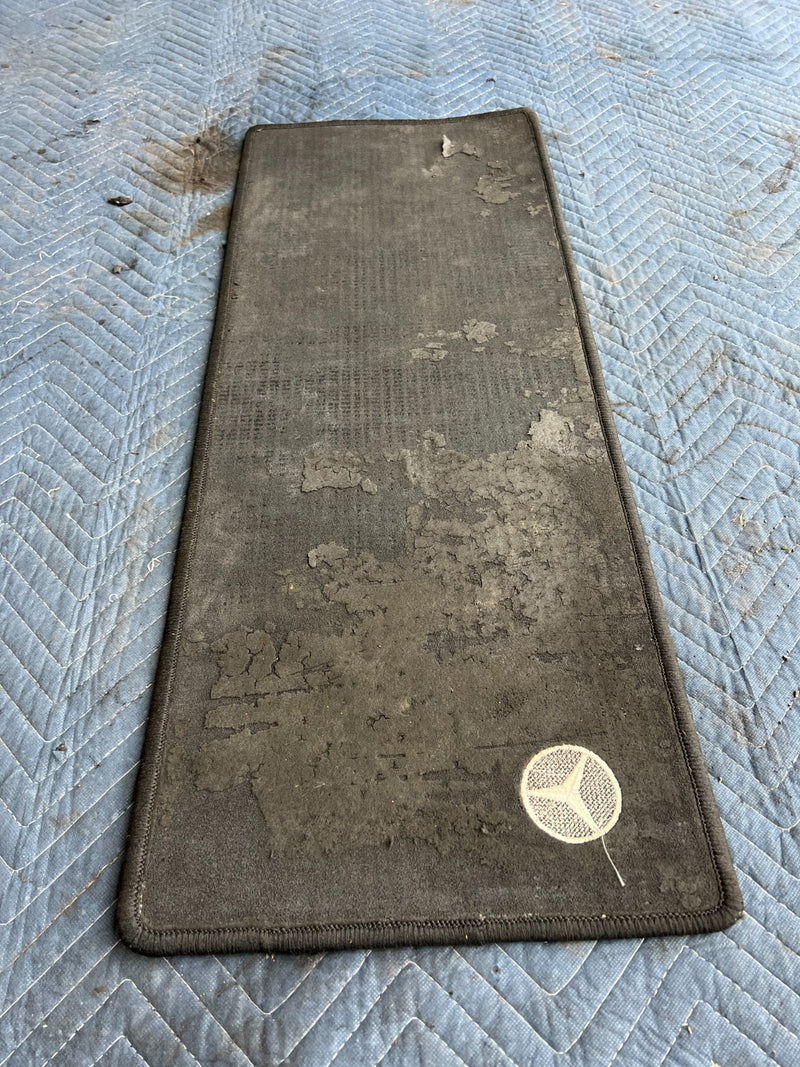 1998-2003 Mercedes W210 E320 Wagon Rear Gate Cargo Carpet Floor Mat OEM #4737EM